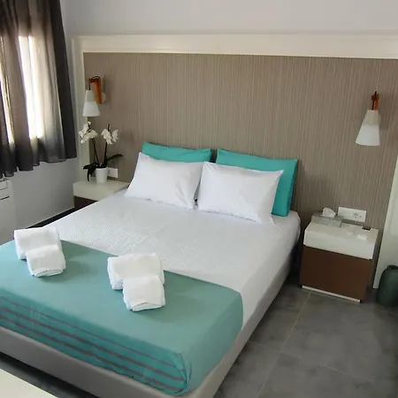Otel Platia 3*