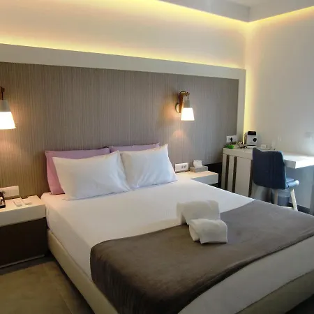 Otel Platia 3*